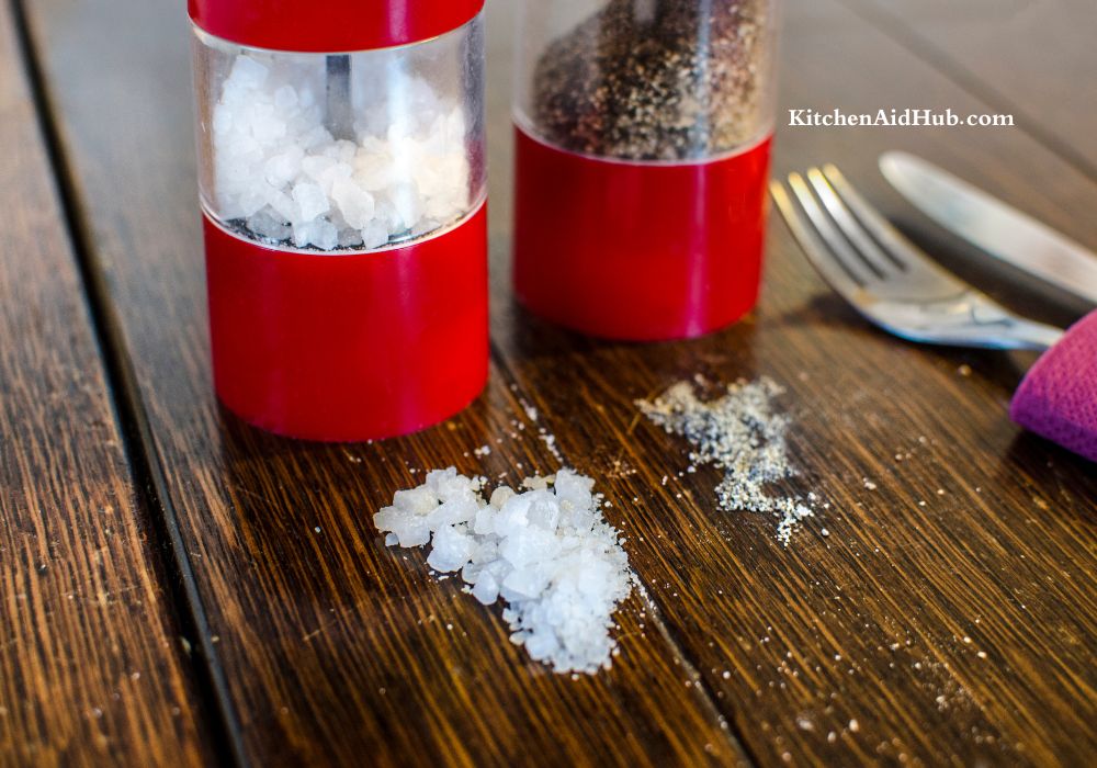 electric salt and pepper grinder set